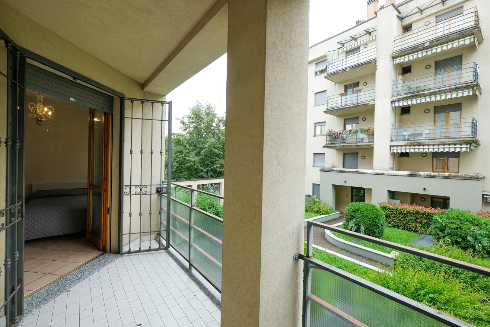 Bergamo Centro Elegante Appartamento المظهر الخارجي الصورة